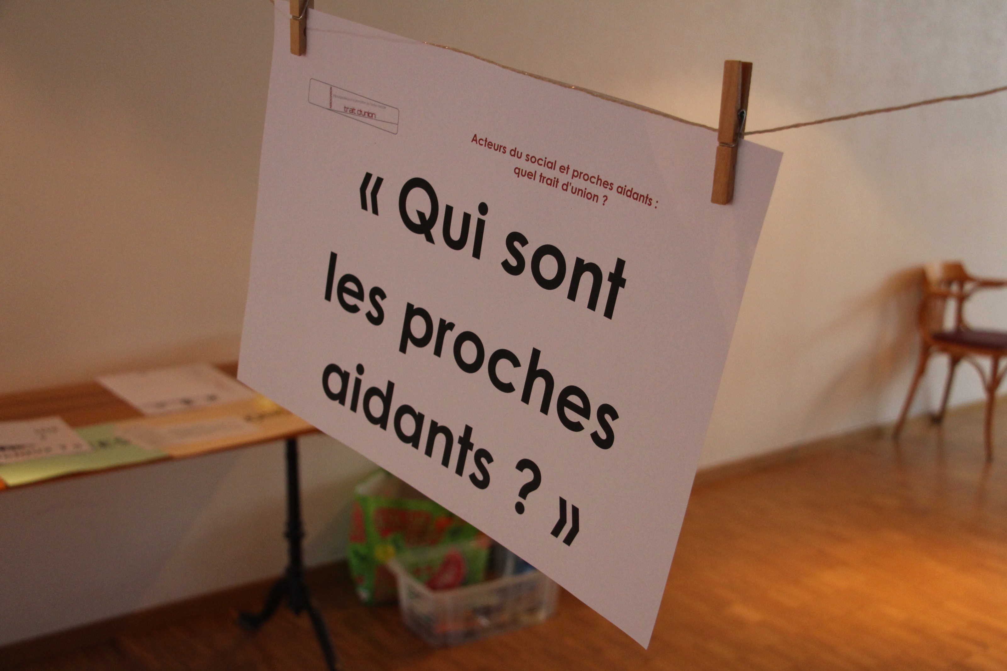 Image Café/échange et exposition sur le thème " Acteurs du social et proches aidants : quel trait d'union ? "